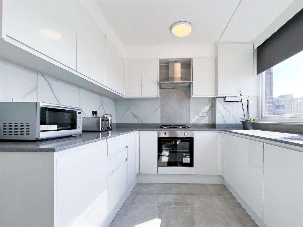 Kitchen (1 of 1).jpg