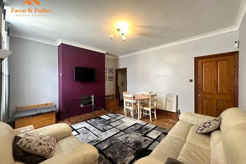 28 Dryden Street, Padiham, Burnley, BB12 8TQ