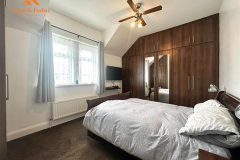 28 Dryden Street, Padiham, Burnley, BB12 8TQ