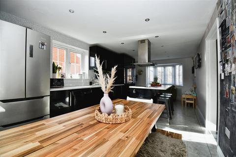 1 Halecroft Park, Kingswood, Hull, HU7 3GQ