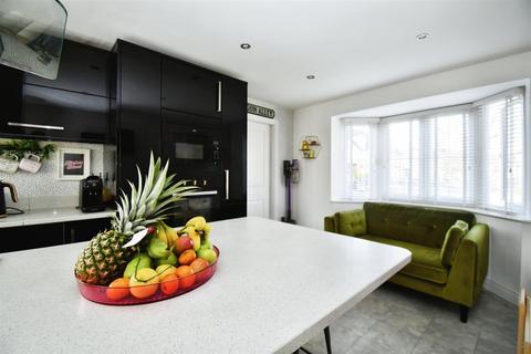 1 Halecroft Park, Kingswood, Hull, HU7 3GQ