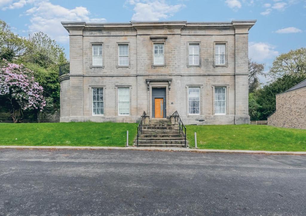 8 Cliff Oaks, Fawcett Lane Wortley... 3 bed apartment for sale £237,500