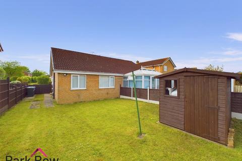 2 bedroom semi-detached bungalow for sale, Pinfold Avenue, Sherburn In Elmet, Leeds