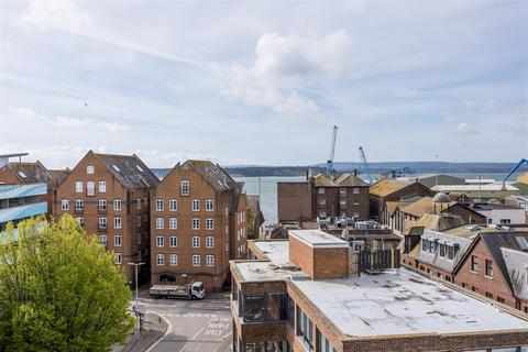 2 bedroom penthouse for sale, Orchard Plaza, High Street, Poole