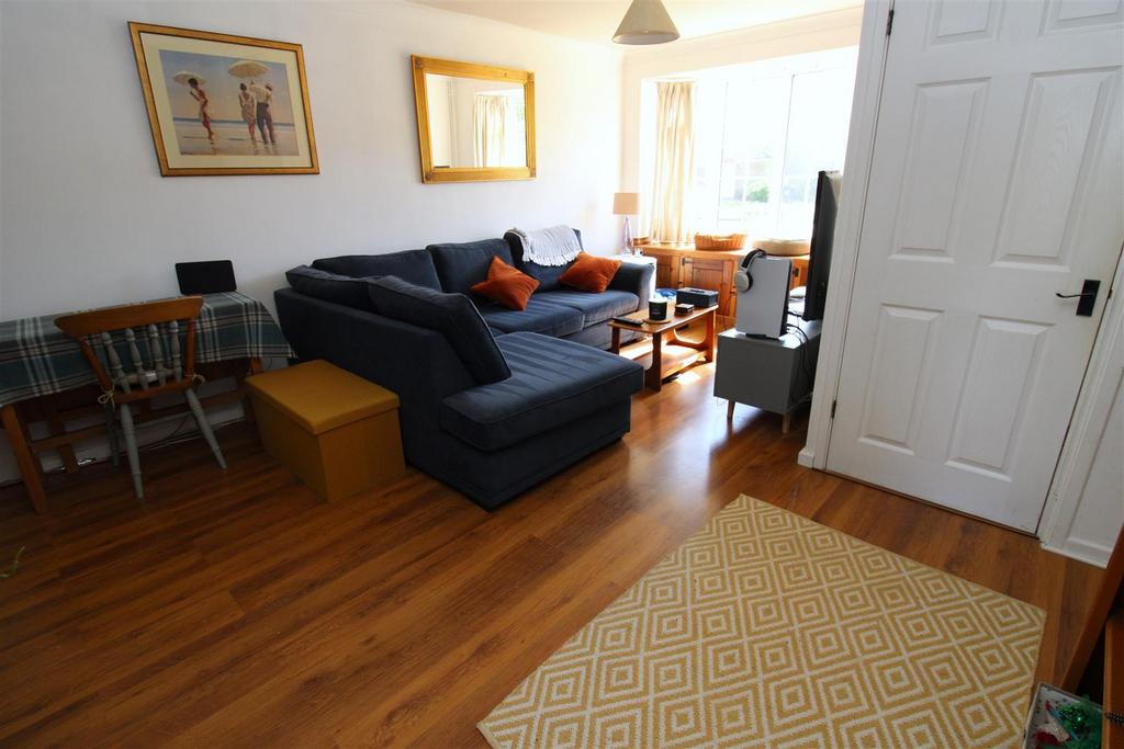 Lounge2.JPG