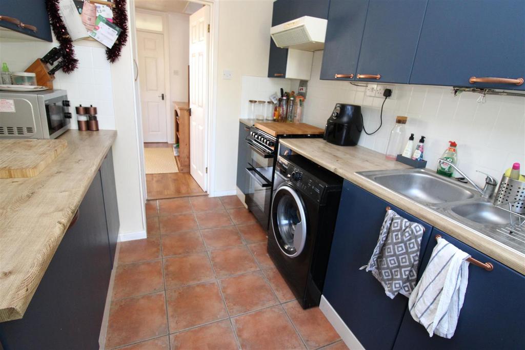 Kitchen.JPG