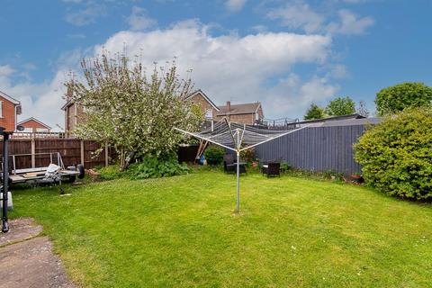 9 Barker Hill, Lowdham, Nottingham, NG14 7BH
