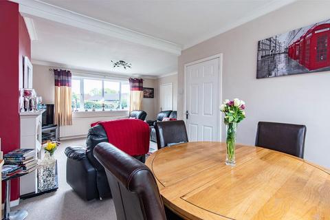 9 Barker Hill, Lowdham, Nottingham, NG14 7BH