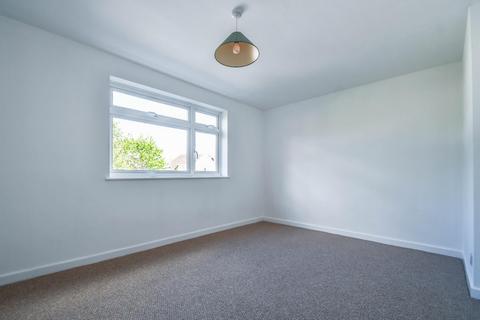 2 bedroom apartment for sale, Hadleigh Road, Leigh-On-Sea SS9