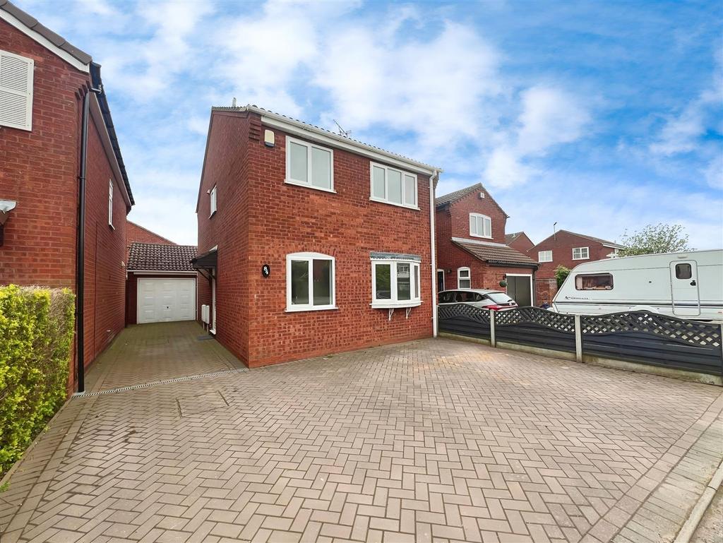 Wigston Road, Walsgrave, Coventry... 3 bed detached house £1,300 pcm