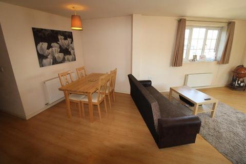 2 bedroom apartment to rent, Caxton Court, Staffordshire DE14