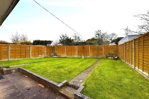 10 Yeomans Acre, Ruislip, HA4 8BW