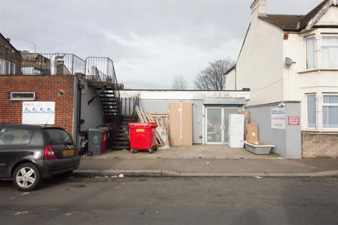 Property to rent, Chingford Mount Road, Chingford, London