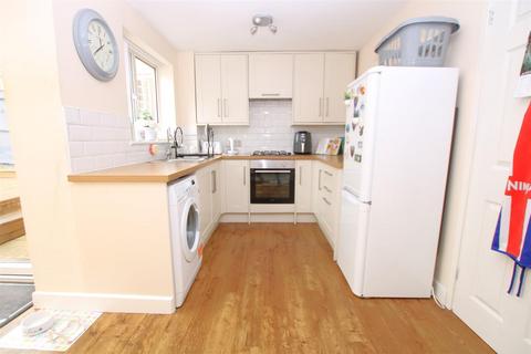 2 bedroom semi-detached house for sale, Faraday Close, Upton