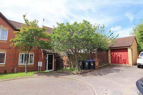 2 bedroom semi-detached house for sale, Faraday Close, Upton