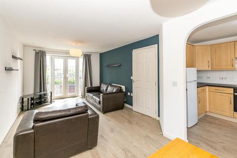 2 bedroom apartment to rent, Farrier Close, Sale