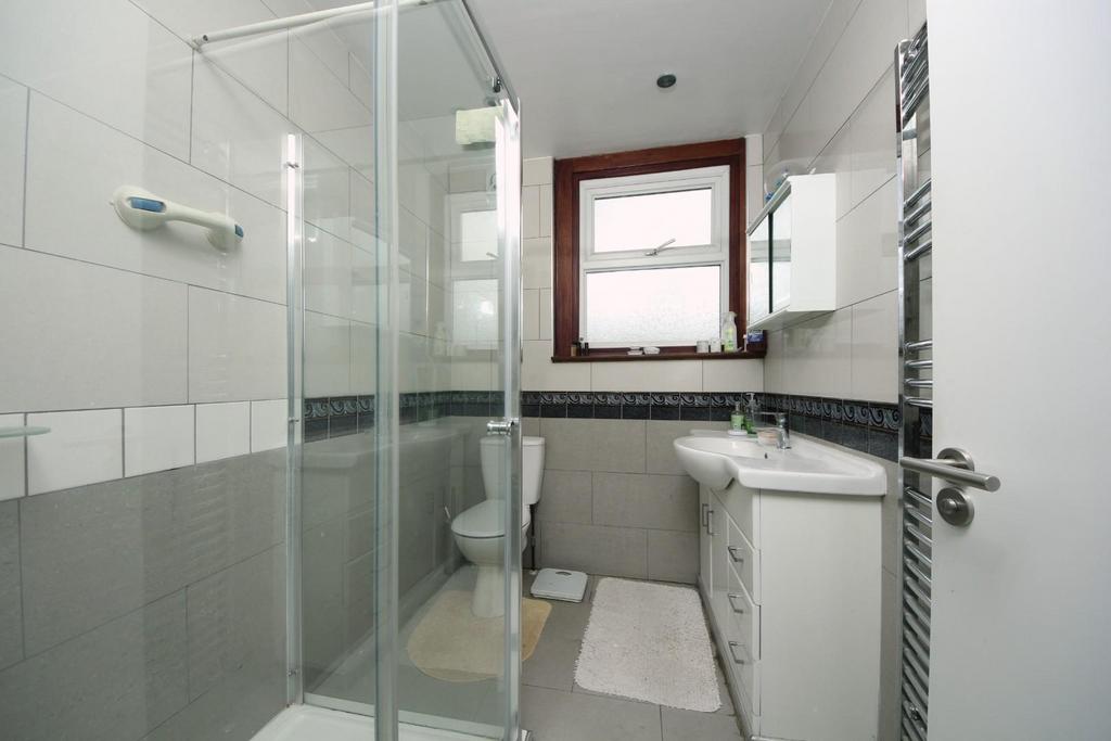 Gv- 29 Belsize Avenue (13).jpg