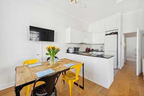 2 bedroom flat for sale, St. Georges Drive, London, SW1V