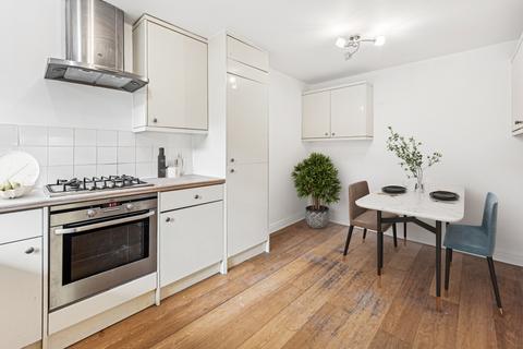 3 bedroom flat for sale, Exbury House, 16 Rampayne Street, London, SW1V