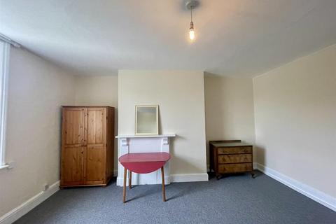 1 bedroom in a house share to rent, St. Georges Road, Cheltenham GL50