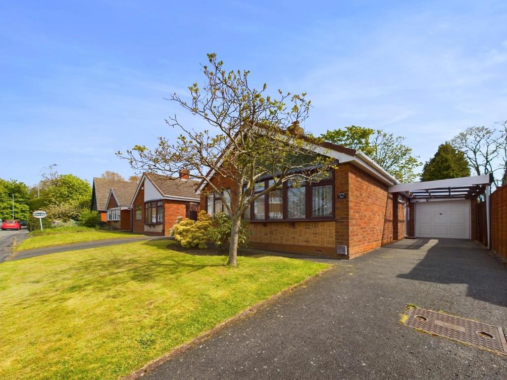 Lydford Road, Walsall WS3 2 bed detached bungalow for sale £325,000
