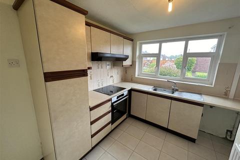 2 bedroom semi-detached bungalow to rent, Gatton Way, Gloucester GL3