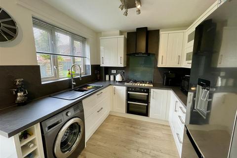 4 Faversham Park, Faverdale, Darlington, DL3 0UN