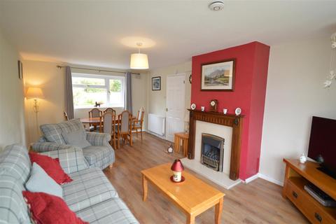 8 Birch Grove, Ruyton Xi Towns, Shrewsbury, SY4 1LH