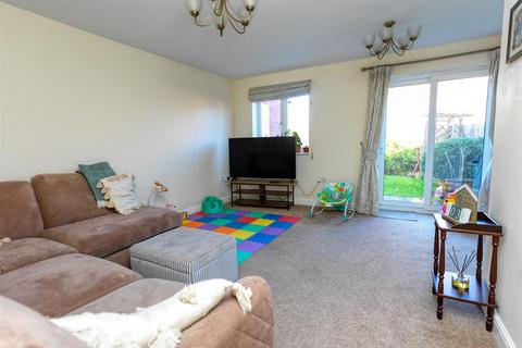 18 Barber Close, Oswestry, SY11 2UE