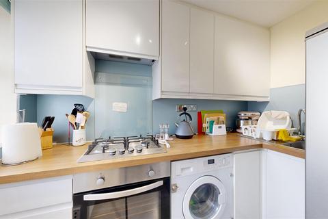 1 bedroom flat for sale, Spa Road, Weymouth