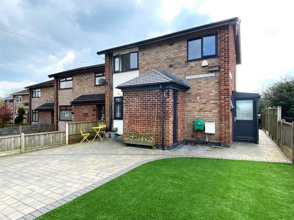 Stringer Avenue, Mottram, Hyde SK14 3 bed house for sale £190,000