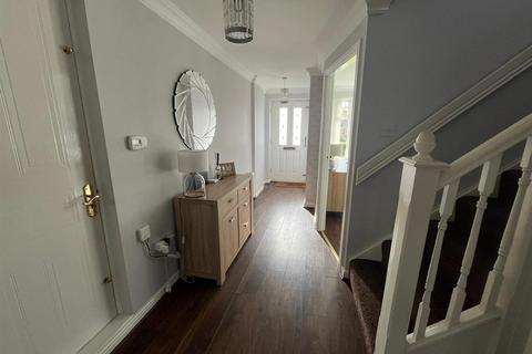 4 bedroom detached house for sale, Hill Bank Close, Stalybridge SK15