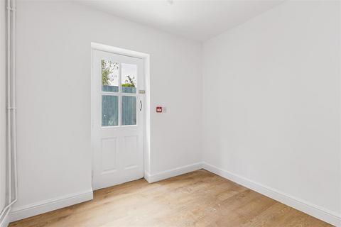 3 bedroom terraced house for sale, St. Andrews Road, Cambridge CB4