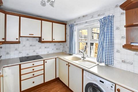 1 bedroom apartment for sale, Nightingale Lane, Wanstead