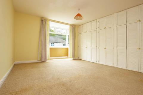 2 bedroom flat to rent, Duckworth Street, Darwen, BB3 1AU