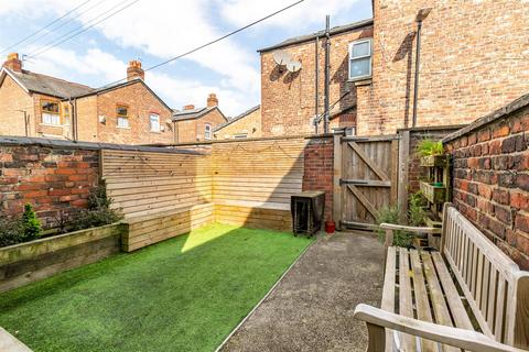4 bedroom terraced house for sale, Kings Road, Old Trafford, Manchester
