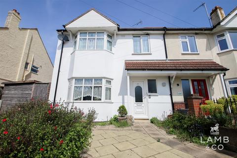 5 bedroom semi-detached house for sale, Valley Road, Clacton-On-Sea CO15