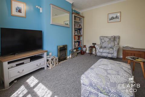 5 bedroom semi-detached house for sale, Valley Road, Clacton-On-Sea CO15