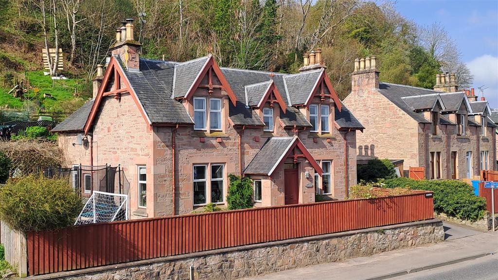 Ashburton, Greenhill Street, Dingwall 4 bed detached house for sale £