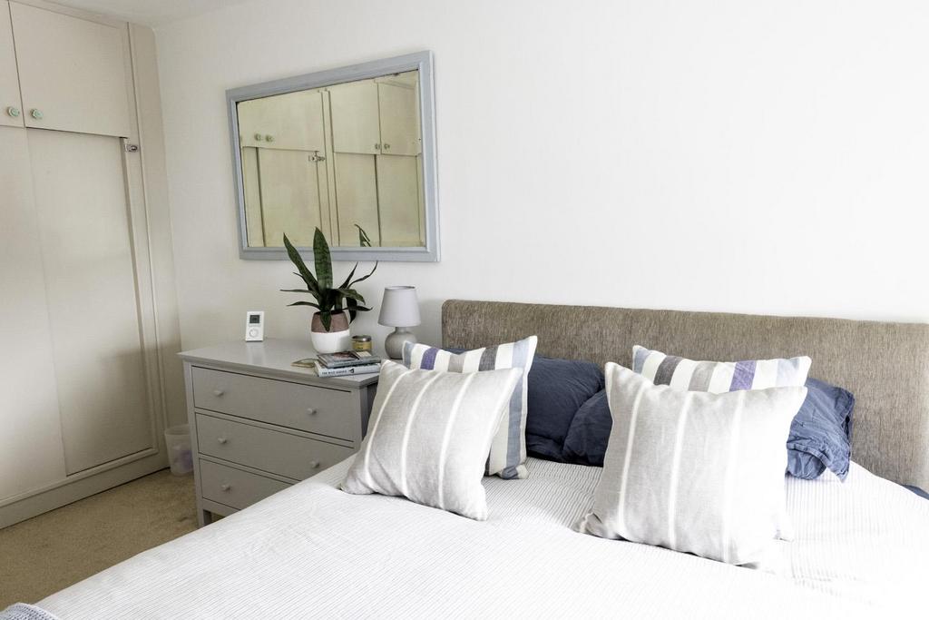 Master Bedroom.jpg