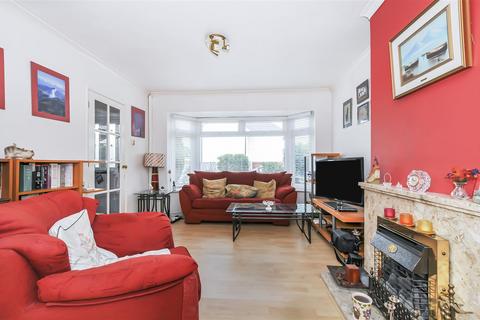 24 Greenacre, Windsor, SL4 5LW
