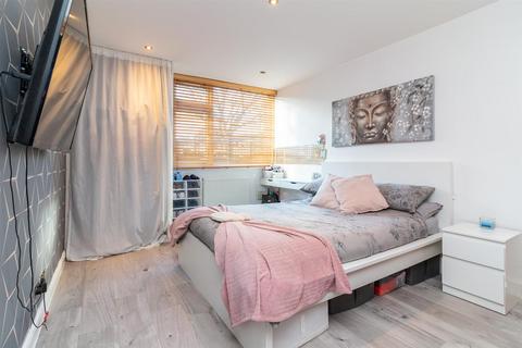 1 bedroom apartment for sale, Fairisle Close, Clifton, Nottingham