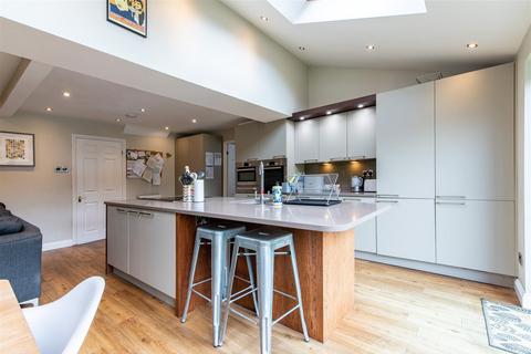 12 Belfry Way, Edwalton, Nottingham, NG12 4FA