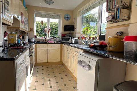 3 bedroom semi-detached house for sale, Maes Y Waun, Chirk.