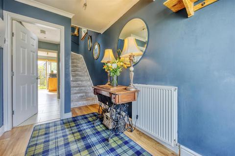 3 bedroom semi-detached house for sale, Lochearnhead Road, Stepps,