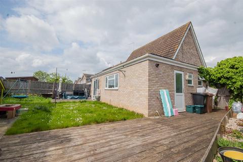 3 bedroom chalet for sale, Leybourne Drive, Springfield, Chelmsford