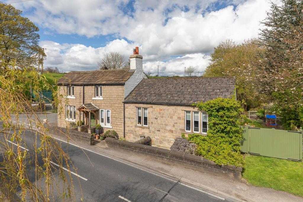 The Green, Eldwick, Bingley 4 bed link detached house for sale £525,000
