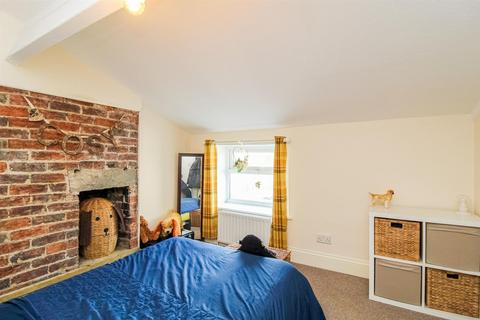 10 Ledger Lane, Lofthouse, Wakefield, WF3 3NG
