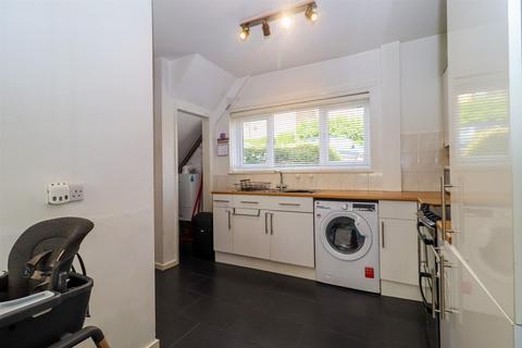 141 Wharncliffe Road, Wakefield, WF2 7QA