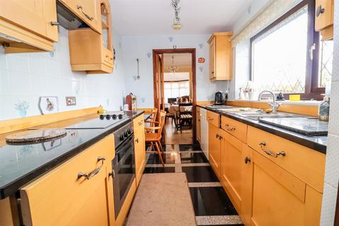 3 bedroom detached house for sale, Partons Place, Wakefield WF3